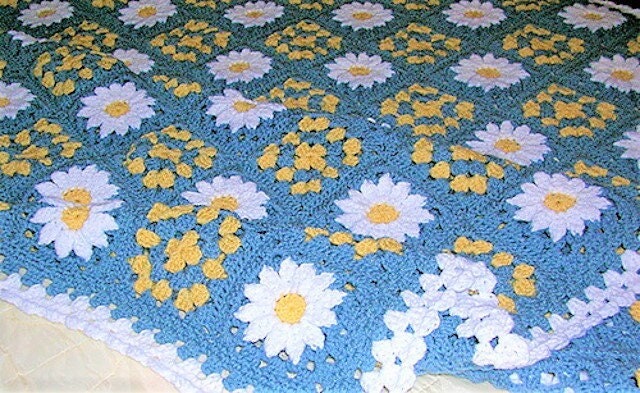 Vintage Crochet Pattern Daisies and Grannies Afghan PDF Instant Digital Download Pretty Daisy Flower Granny Square Blanket 10 Ply