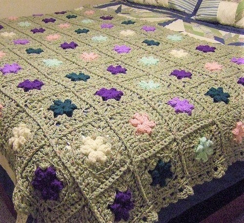Vintage Crochet Pattern Floral Patchwork Petals Granny Squares Afghan PDF Instant Digital Download Throw Blanket 47x65 10 Ply