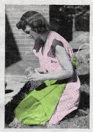 Vintage Sewing Pattern Womens Kneeling Work Apron PDF Instant Digital Download Easy Sew Gardening Working Large Pocket c. 1940s Design