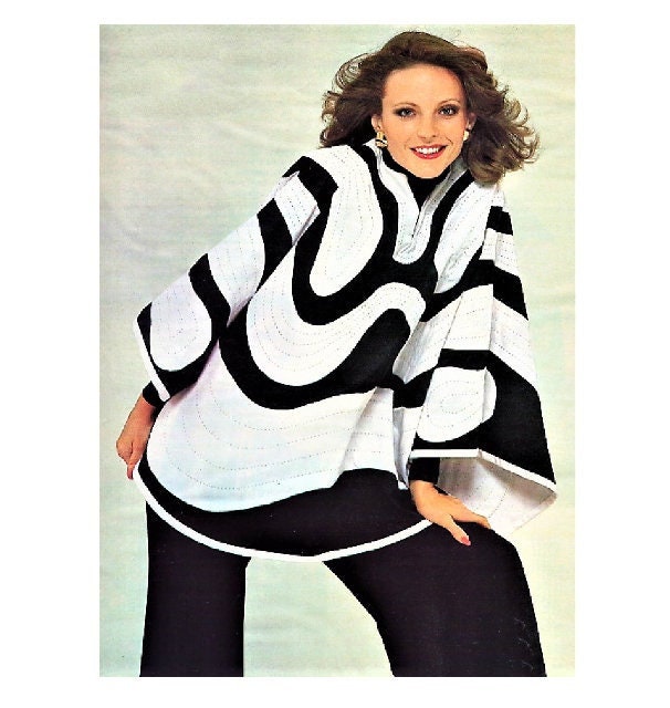 Vintage Sewing Pattern Womens Quilted Gabardine Fabric Poncho PDF Instant Digital Download Retro 70s Appliqued Black White Mod Hippie Chic