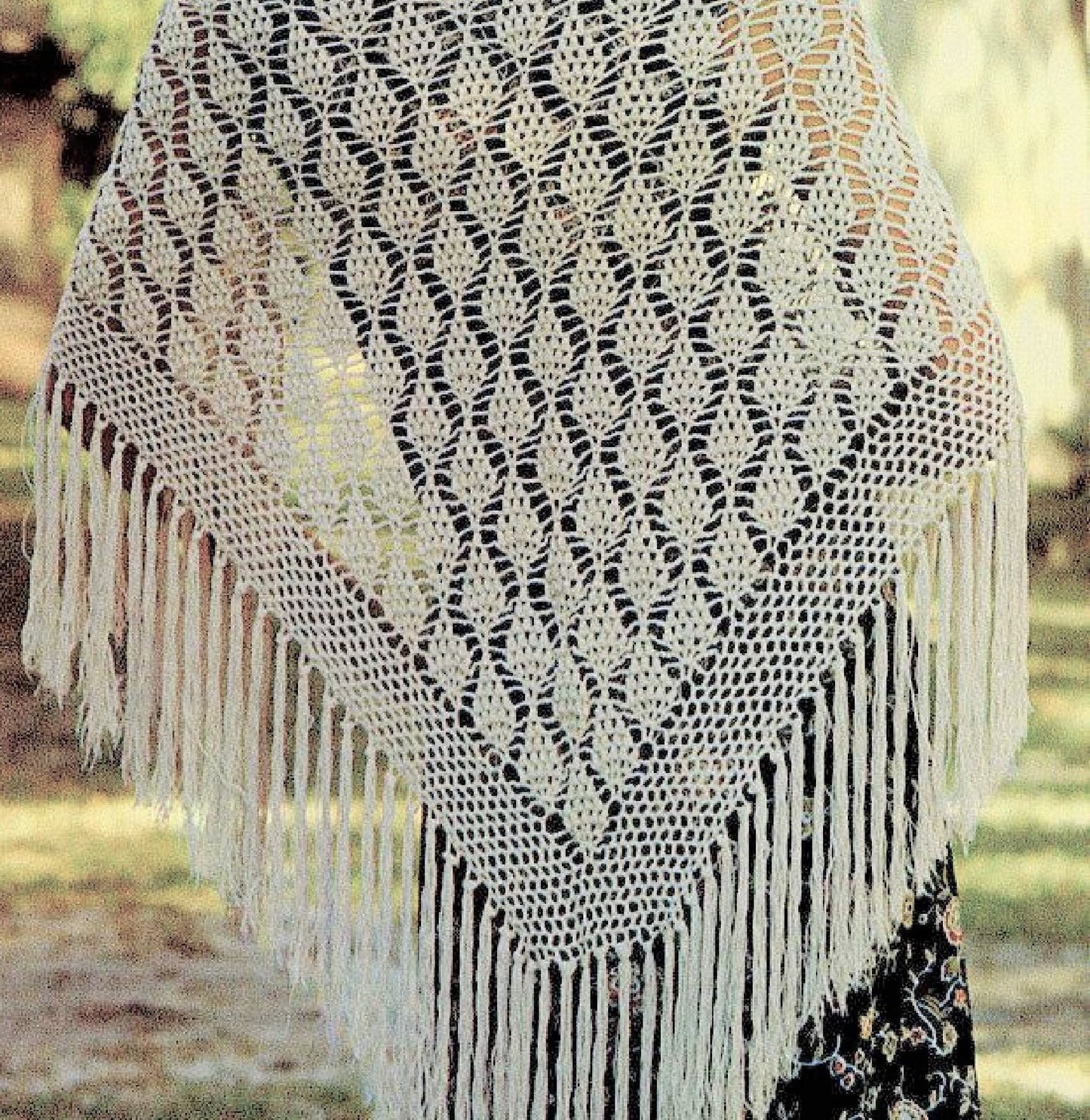 Vintage Crochet Pattern Womens Lace Shawl Pinecone Pine Cone Motif Cluster Stitch PDF Instant Digital Download Thread Crochet Cotton