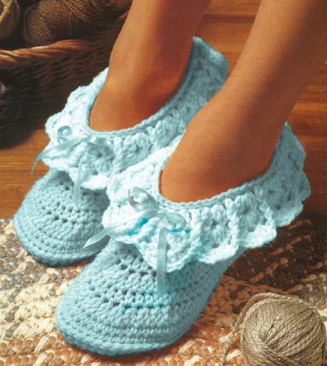Vintage Crochet Pattern Easy Quick Womens Ruffle Slippers PDF Instant Digital Download Retro House Socks Slippers 3 Sizes 10 Ply