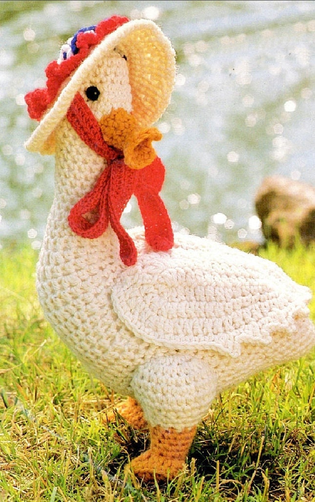 Vintage Crochet Pattern 13" 8" Country Goose Family Amigurumi PDF Instant Digital Download Mother and Baby Geese Goslings 10 Ply
