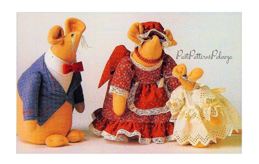Vintage Sewing Pattern 10" Felt Mouse Mice Family Soft Toy Doll Dressy Sunday Best Clothing PDF Instant Digital Download Soft Sculpture Mice