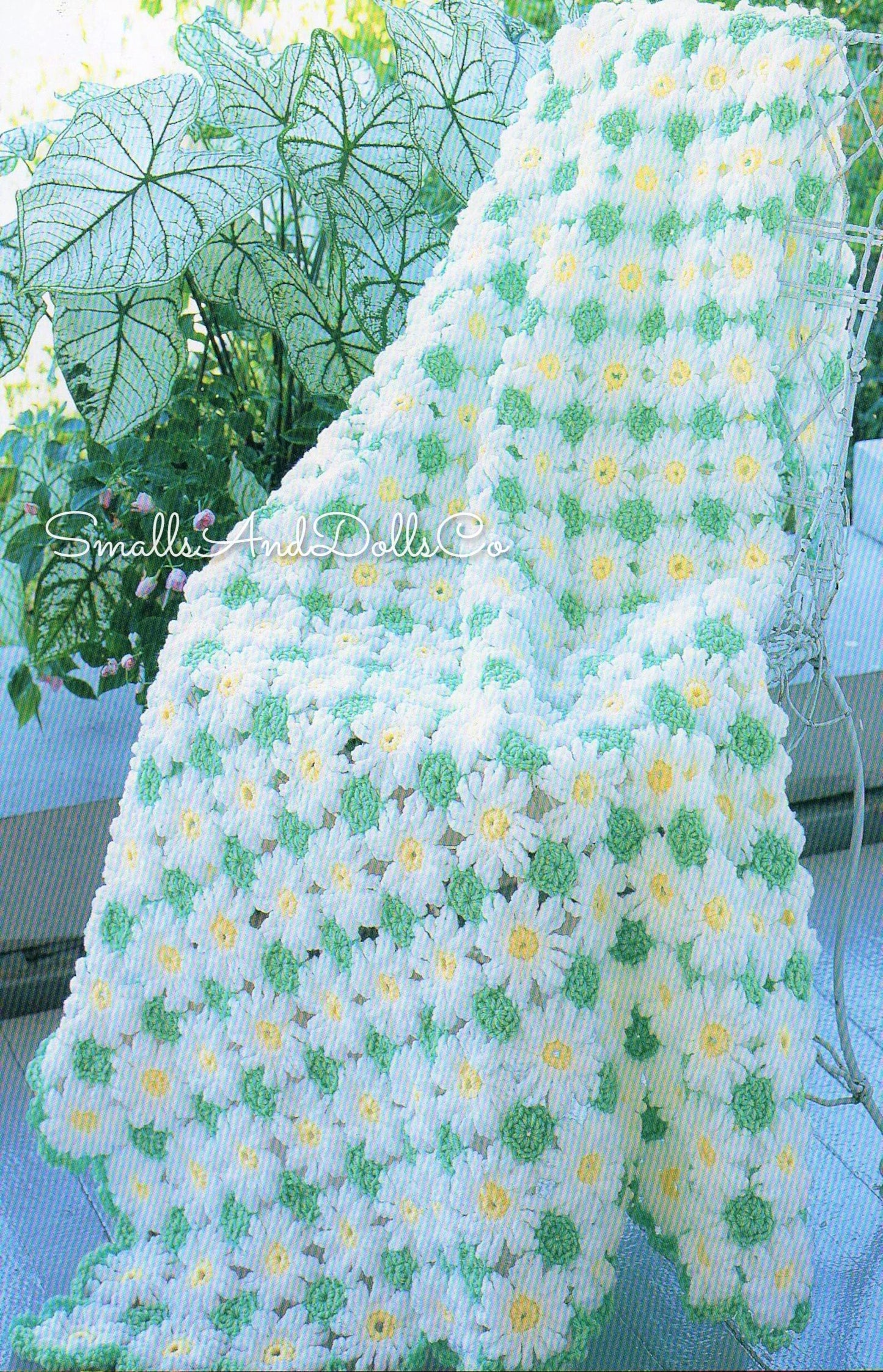 Vintage Crochet Pattern Mini Daisy and Leaf Motif Afghan PDF Instant Digital Download Floral Daisies Blanket 45x60 10 Ply