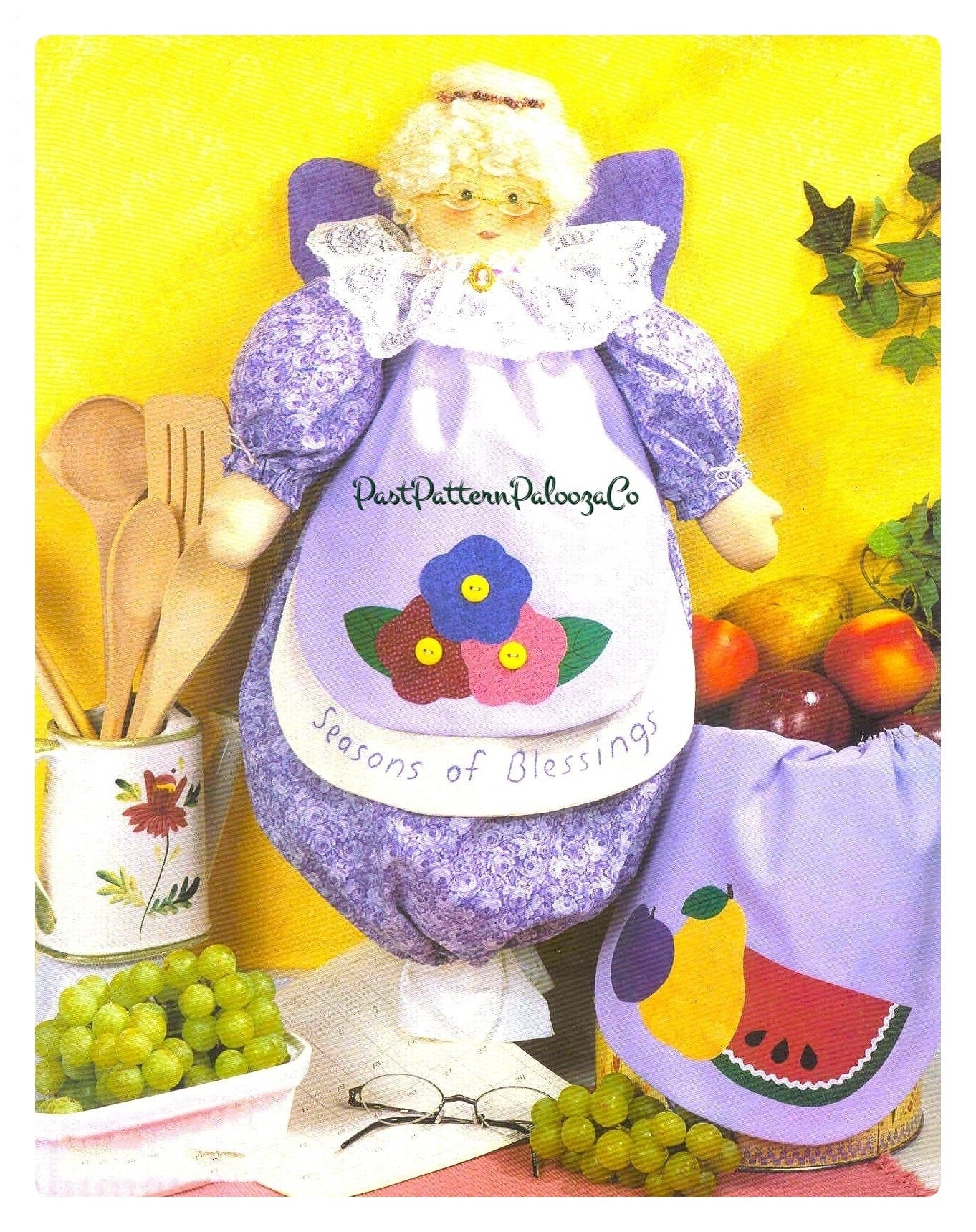 Vintage Sewing Pattern Angel Kitchen Bag Holders Catchers with Seasonal Aprons PDF Instant Digital Download Fabric Plastic Bag Organizers