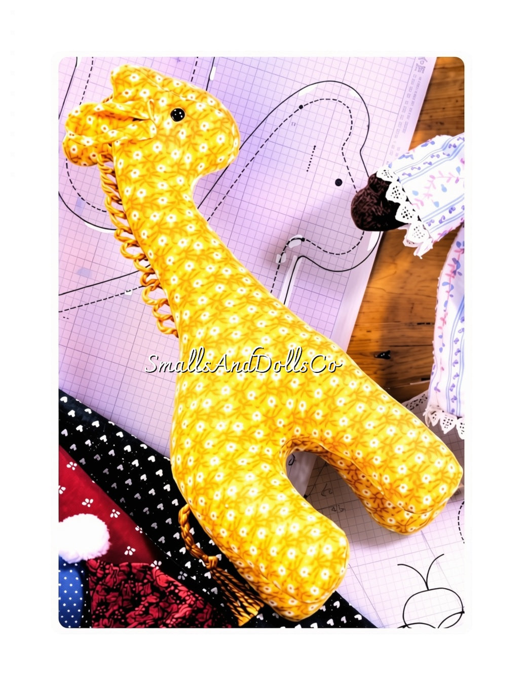 Vintage Sewing Pattern 9" Calico Plaid Fabric Giraffe Soft Sculpture Toy Doll PDF Instant Digital Download Cute Plush Zoo Safari Animal