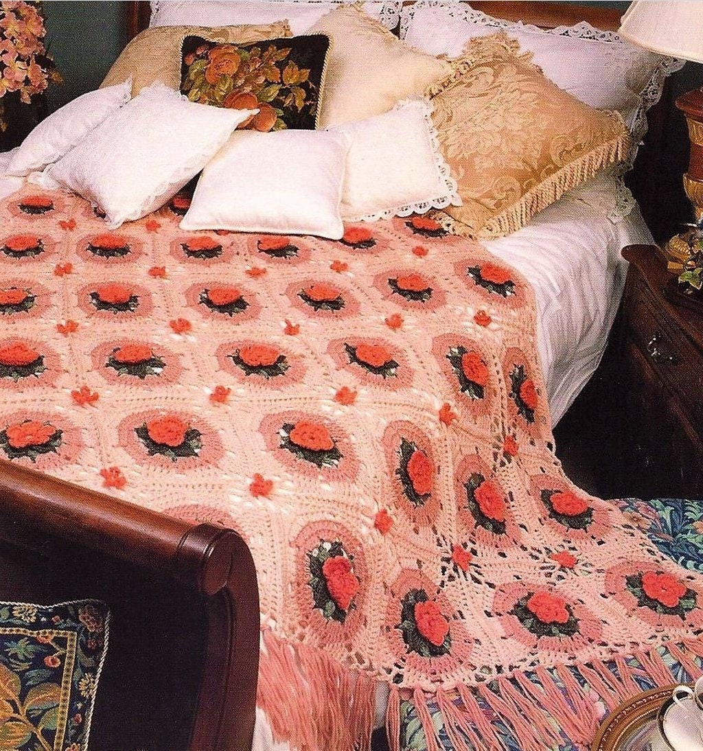 Vintage Crochet Pattern Rose Circles in Granny Squares Flower Afghan Bedspread PDF Instant Digital Download Pretty Floral Blanket 10 Ply