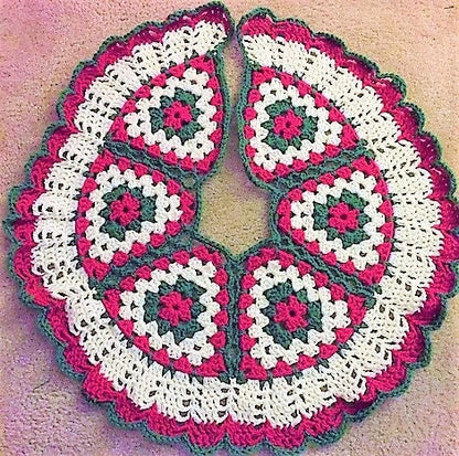 Vintage Crochet Pattern Quick Easy Granny Square Christmas Tree Skirt 36" PDF Instant Digital Download Bulky 12 Ply