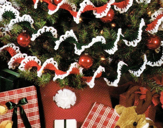 Vintage Crochet Pattern Easy Christmas Twist Garland PDF Instant Digital Download Crocheted Spiral Holiday Mantel or Tree Trim 10 Ply