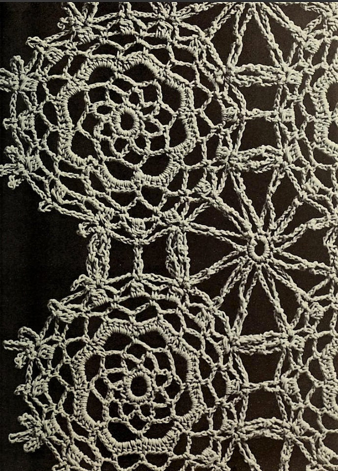 Vintage Crochet Pattern Classic Doily Motif Table Runner Centerpiece PDF Instant Digital Download Merc Cotton Thread No. 20 9x30