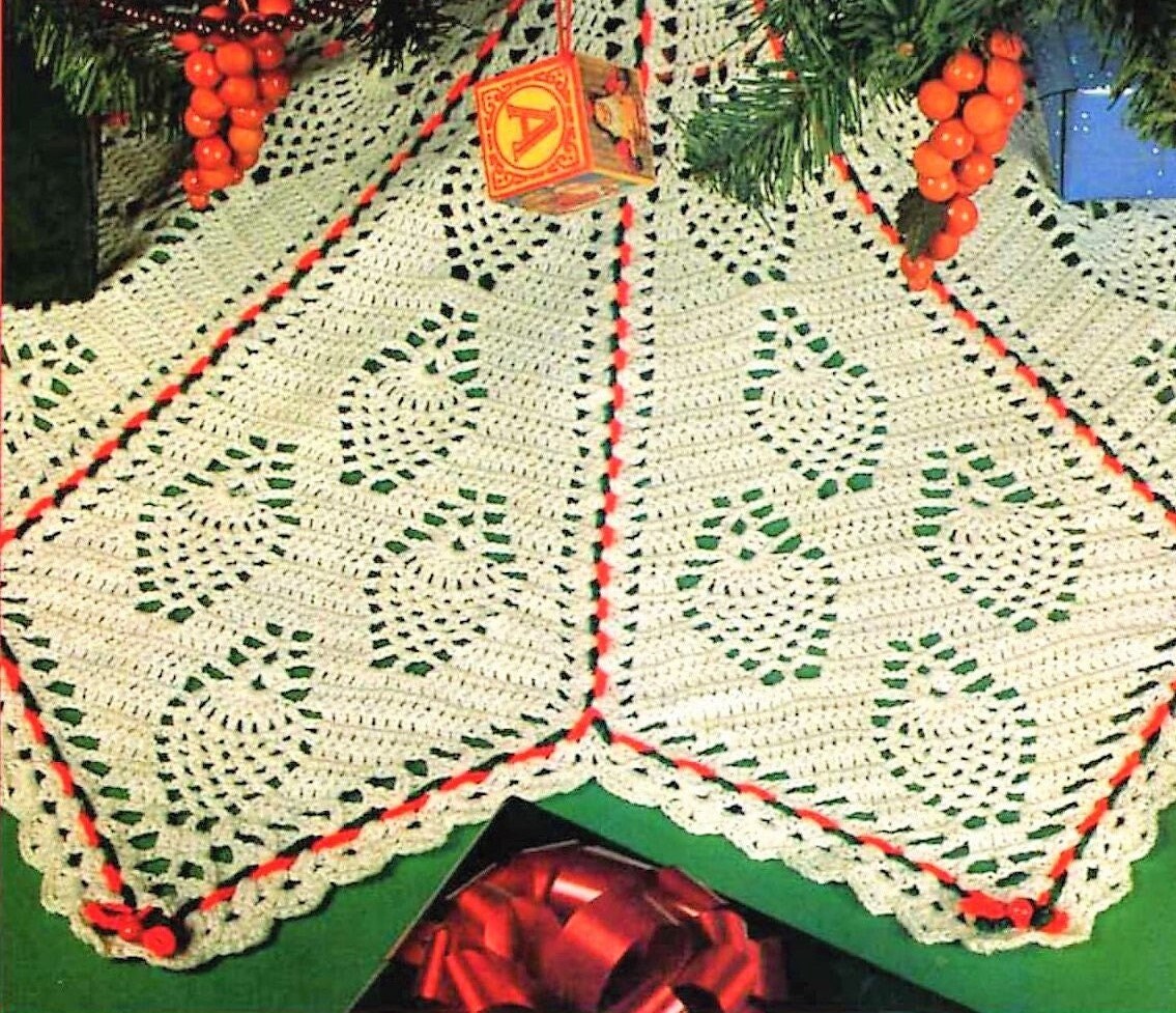 Vintage Crochet Pattern 55" Pretty Pineapples Christmas Tree Skirt PDF Instant Digital Download 3 Plied Worsted