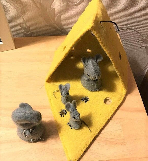 Vintage Sewing Pattern Felt Mouse Family and Swiss Cheese Chalet House Holder PDF Instant Digital Download Mini Sewn Soft Toys