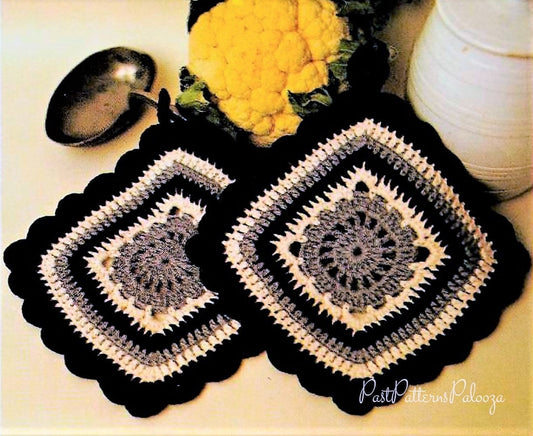 Vintage Crochet Pattern Classic Wagon Wheel Granny Square Potholders PDF Instant Digital Download Quick Easy Pot Holders 5 Ply