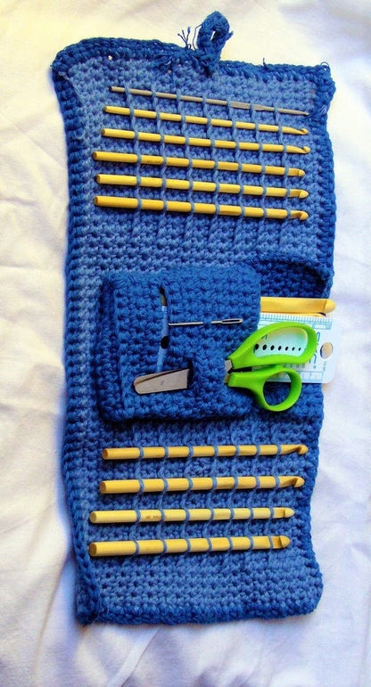 Vintage Crochet Pattern Crochet Hook Case Organizer PDF Instant Digital Download Hooks Needles Notions Folding Holder with Pocket