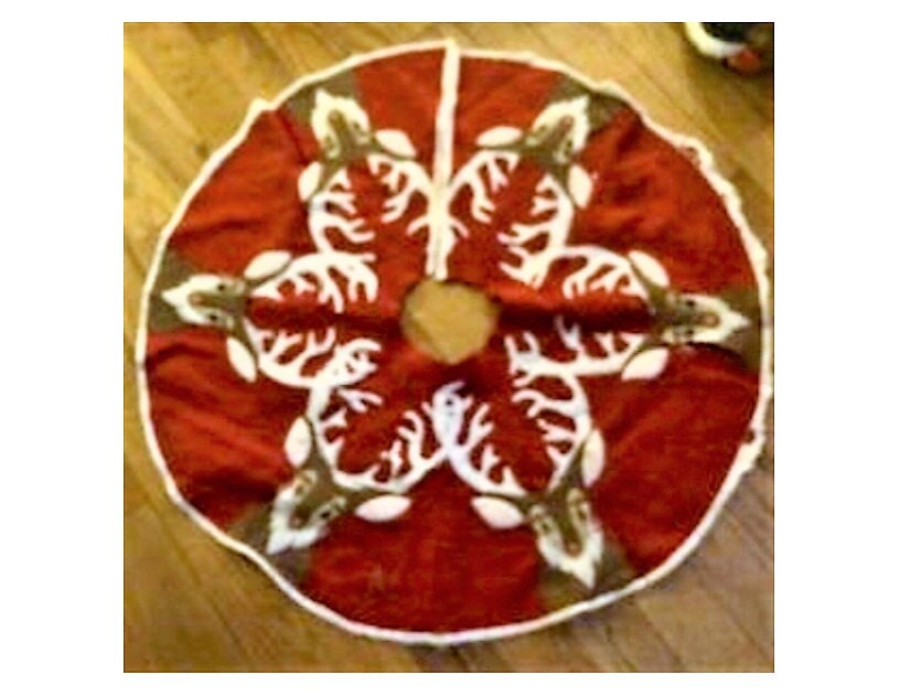 Vintage Sewing Pattern 36" Reindeer Christmas Tree Skirt PDF Felt Fabric PDF Instant Digital Download Quick Easy Fun Applique