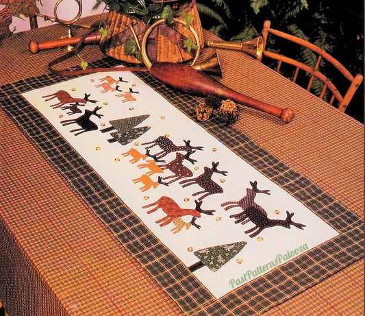 Vintage Sewing Pattern Christmas Calico Reindeer Table Runner Quilt Top Applique PDF Instant Digital Download Holiday Centerpiece Mat 42x19