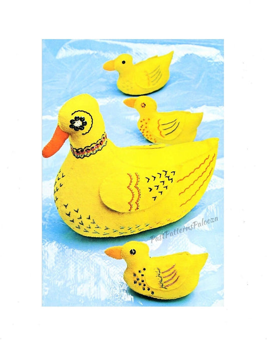 Vintage Sewing Pattern Groovy Mod Felt Duck Family Mama & Ducklings Soft Sculpture Plush Toy Dolls PDF Instant Digital Download