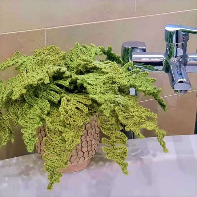 Vintage Crochet Pattern Realistic Potted Fern Plant PDF Instant Digital Download Hanging House Plant 5 Ply