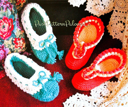 Vintage Crochet Pattern Womens Cozy Moccasin Slippers 2 Styles PDF Instant Digital Download Retro House Shoes 3 Sizes 10 Ply