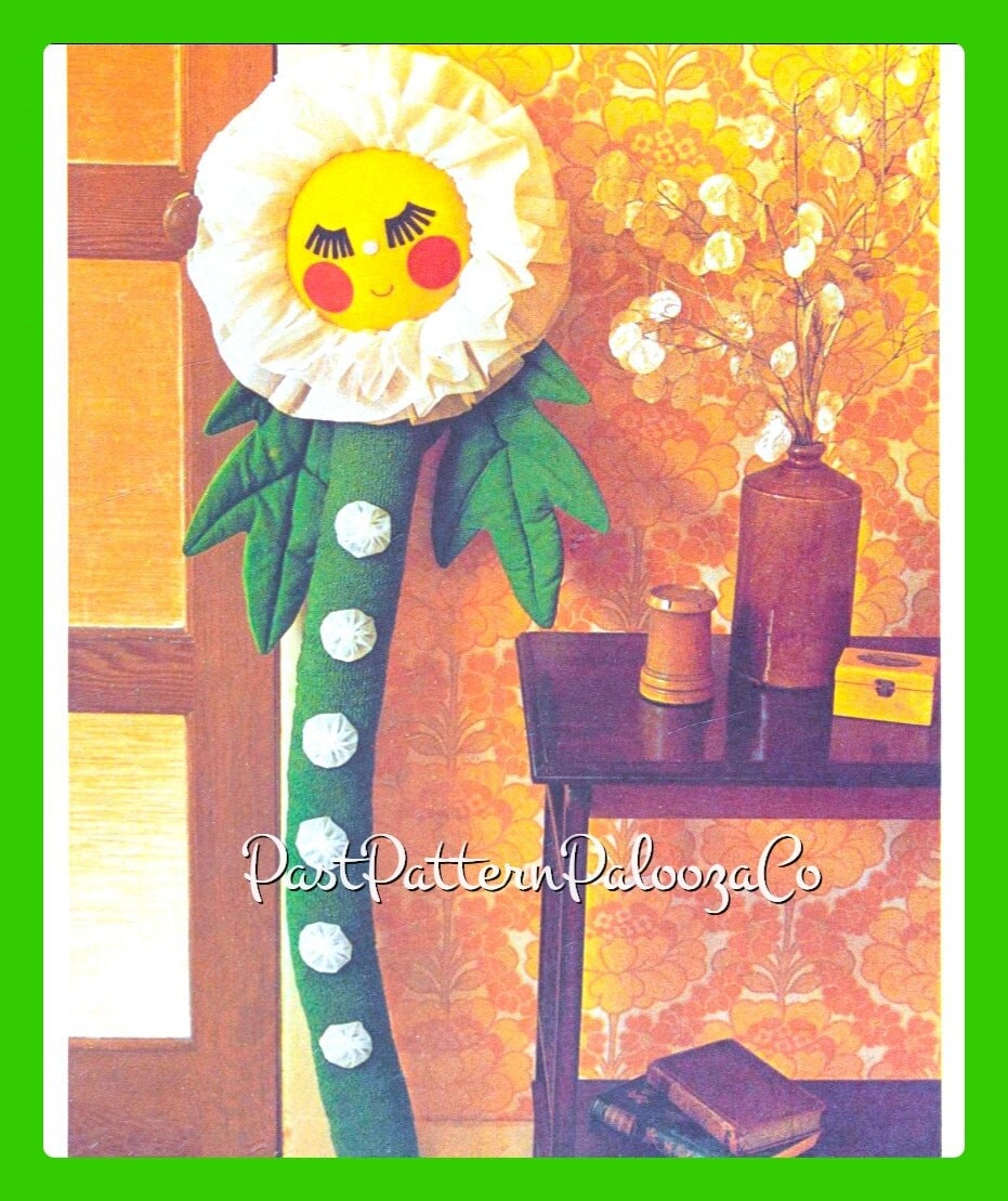 Vintage Sewing Pattern 30" Tall Giant Plush Daisy Flower Soft Toy or Draft Stopper PDF Instant Digital Download Retro Kitsch Fabric Flower